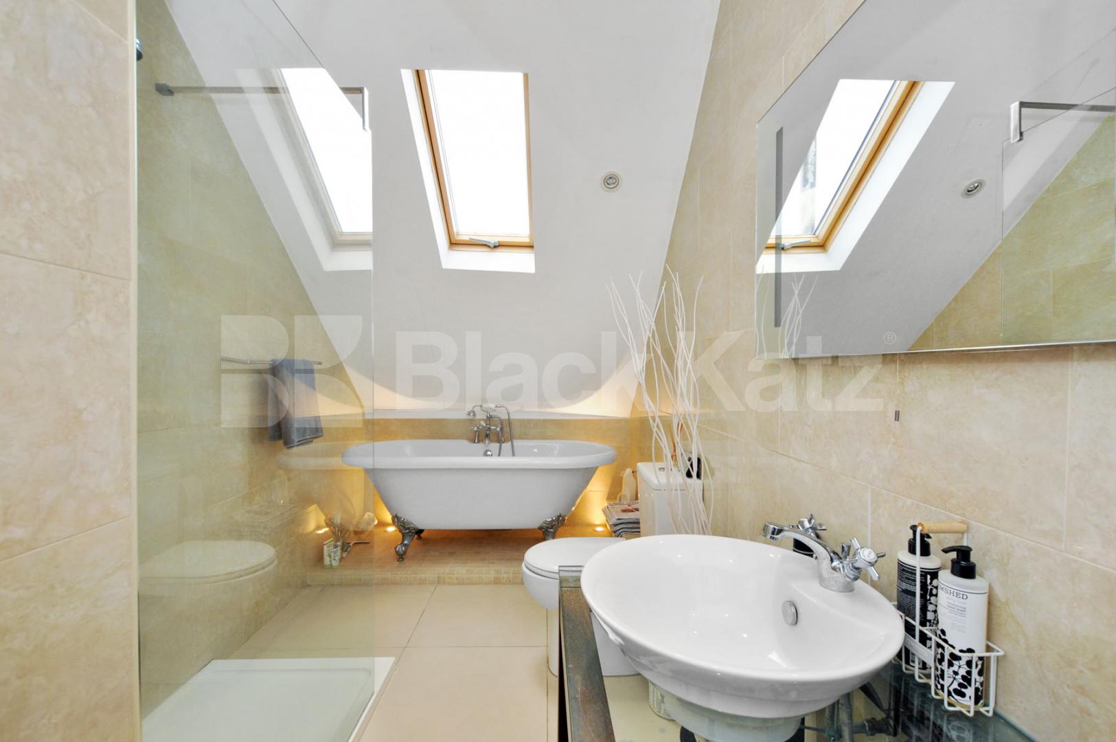 			High spec 2 bedroom property in fantastic location, 2 Bedroom, 1 bath, 1 reception Flat			 Wolseley Road, CROUCH END